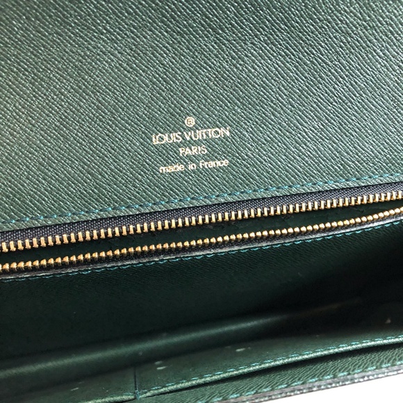 Louis Vuitton Green Taiga Clutch Pochette Sku#83917 - Picture 7 of 10